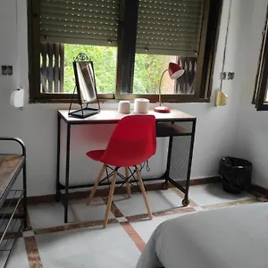 Guest house Convenient - Ferry, Train & Bus Station -, Algeciras